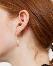 Load image into Gallery viewer, 14K Gold Minimalist Pearl Drop Earrings