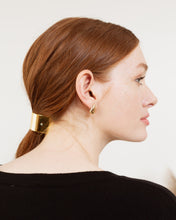 Load image into Gallery viewer, 14K Gold Teardrop Stud Earrings