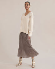 Load image into Gallery viewer, Aylee Plisse Midi Skirt
