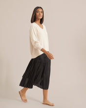 Load image into Gallery viewer, Lauren Relaxed V-Neck Sweater