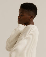 Load image into Gallery viewer, Saya Cropped Crew Neck Sweater
