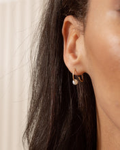 Load image into Gallery viewer, 14K Gold Freshwater Pearl Swirl Earrings
