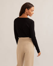 Load image into Gallery viewer, Abi Cropped Trouser
