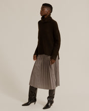 Load image into Gallery viewer, Gretchen Oversized Turtleneck Sweater

