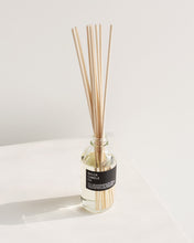 Load image into Gallery viewer, Mediterranean Fig Tree Reed Diffuser
