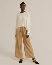Load image into Gallery viewer, Saya Cropped Crew Neck Sweater
