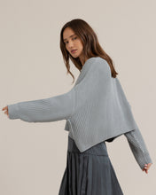 Load image into Gallery viewer, Saya Cropped Crew Neck Sweater

