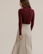 Load image into Gallery viewer, Tilda Pleated Midi Skirt

